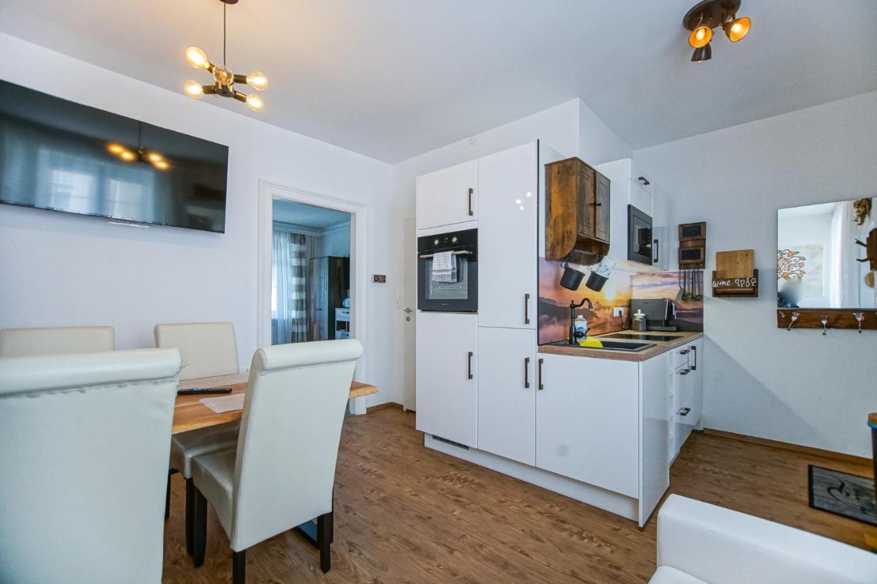 Auszeit Steiraland 7 Mit Ueberdachten Balkon Und Parkplatz Leoben  Exteriör bild